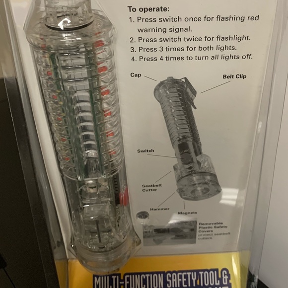 Emergency Safety Flashlight Cutter Flashing Signal - Picture 5 of 7